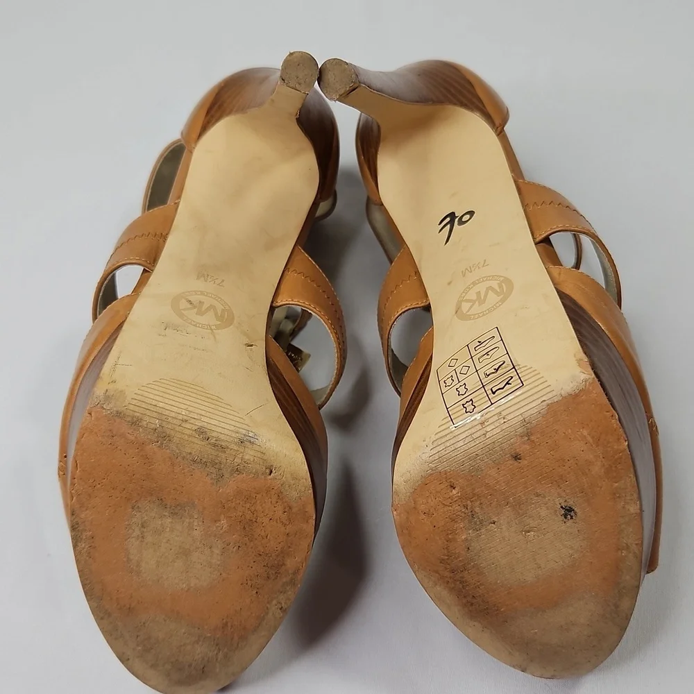 Michael Kors Berkley Plateform Brown Heeled Sandals Size 7.5 - Picture 8 of 8